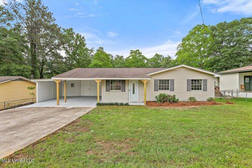 210 N Jadek Dr Ne, Magee, MS, 39111-3036 | Card Image