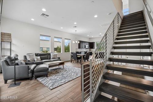 30-4444 N 25th St, Phoenix, AZ, 85016-5640 | Card Image