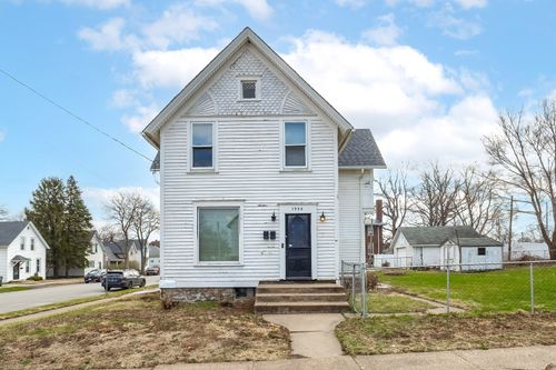 1935 N Sturdevant St, Davenport, IA, 52804-2127 | Card Image