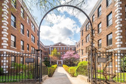 101-64 Queensberry St, Boston, MA, 02215-5156 | Card Image