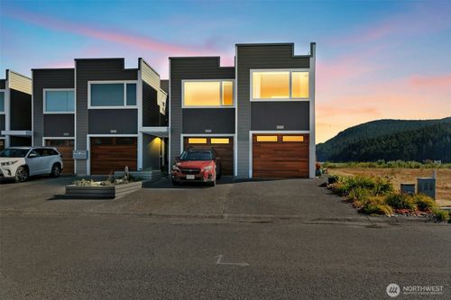 1-2301 Skyline Way, Anacortes, WA, 98221-2959 | Card Image