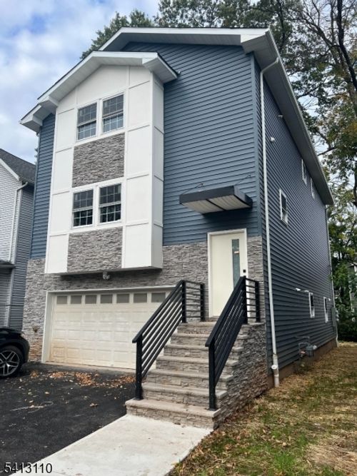 2-81 N Clinton St, East Orange, NJ, 07017-3601 | Card Image