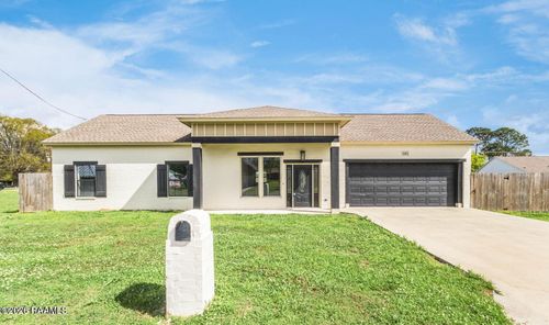 245 Percy Dr, Opelousas, LA, 70570-1135 | Card Image