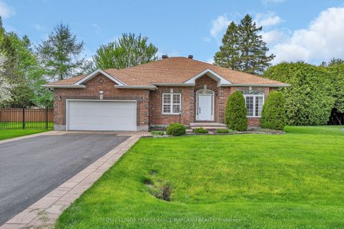 243 Marilyn Ave, Ottawa, ON, K1V7E4 | Card Image