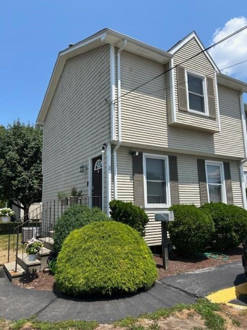 21-21 Falcon Ave, Warwick, RI, 02888-4112 | Card Image