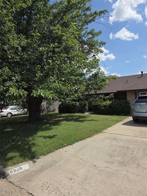 6208 Nw Chestnut Lane, Lawton, OK, 73505 | Card Image