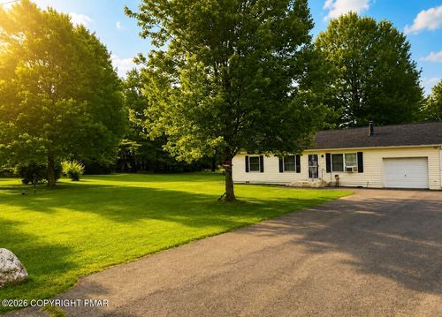 36 Leslie Ln, Jim Thorpe, PA, 18229-2702 | Card Image
