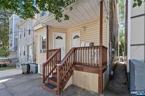 190 N 1st St, Paterson, NJ, 07522-1806 | Card Image