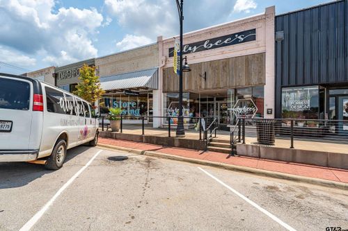 109 E Commerce St, Jacksonville, TX, 75766-4901 | Card Image