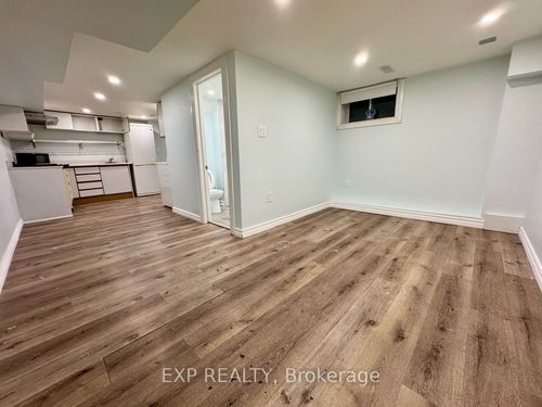 lower-96 Hiawatha Rd, Toronto, ON, M4L2X8 | Card Image