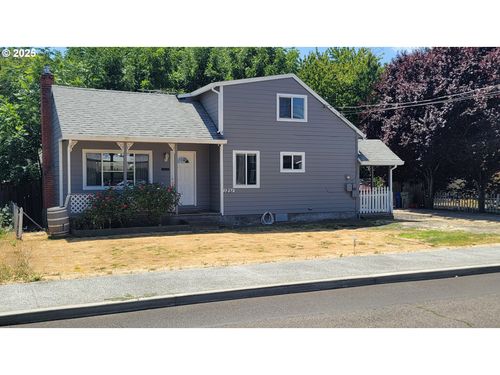 1251 N Davis St, Cornelius, OR, 97113-8902 | Card Image