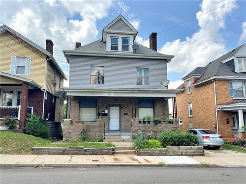 2462 Pioneer Ave, Brookline, PA, 15226-1556 | Card Image