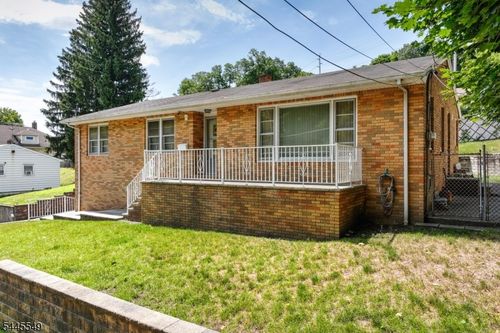 176 Pompton Rd, Haledon, NJ, 07508-1661 | Card Image