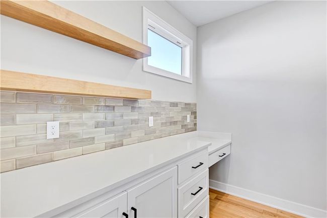 22023 W 94 Th St, House other with 4 bedrooms, 3 bathrooms and null parking in Lenexa KS | Image 14