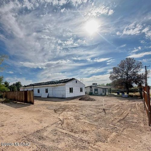360 E Aircraft Road, Tucson, AZ, 85706 | Card Image