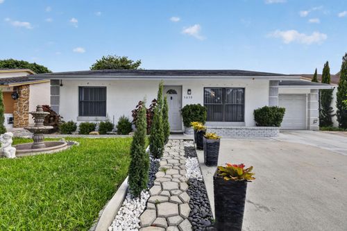 5639 Ithaca Cir E, Lake Worth, FL, 33463-1556 | Card Image
