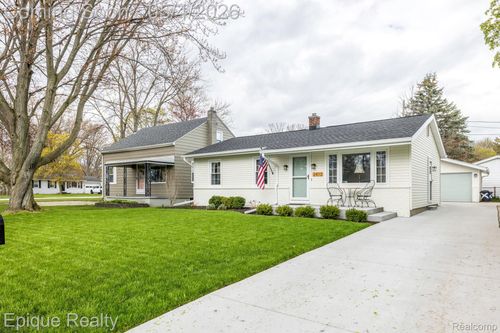 2413 Church St, Port Huron, MI, 48060-2618 | Card Image