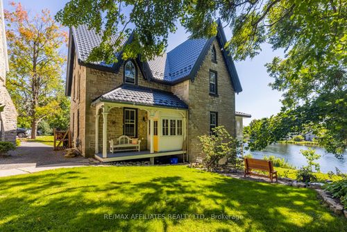 64 Clyde St, Almonte, ON, K0A1A0 | Card Image