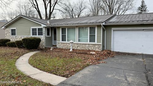 403 Park Ave, Antwerp, OH, 45813-9458 | Card Image