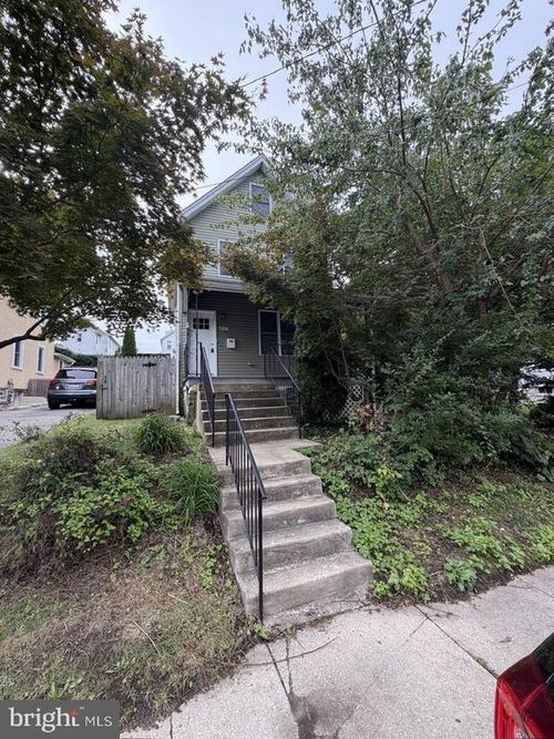 217 Simpson Rd, ARDMORE, PA, 19003-2721 | Card Image