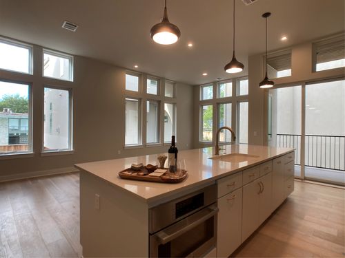 207-2300 Enfield Rd, Austin, TX, 78703-3397 | Card Image