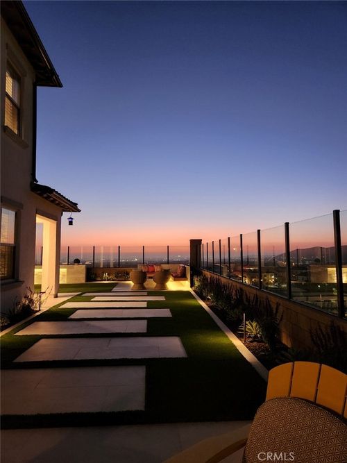 139 Oakstone, Irvine, CA, 92618-3552 | Card Image