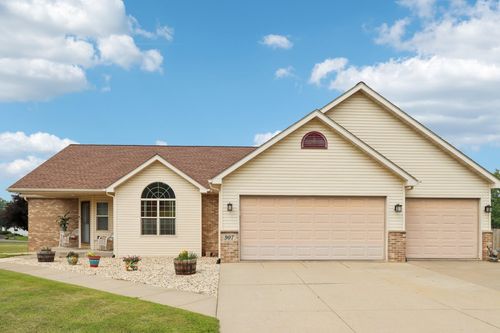 907 Links Drive, POYNETTE, WI, 53955 | Card Image