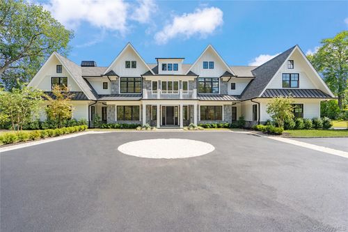 8 Dogwood Hl, Glen Head, NY, 11545 | Card Image