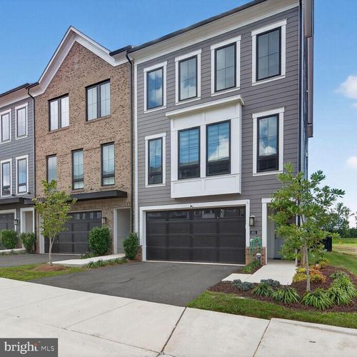 631 Angelfish Way, WOODBRIDGE, VA, 22191-5498 | Card Image