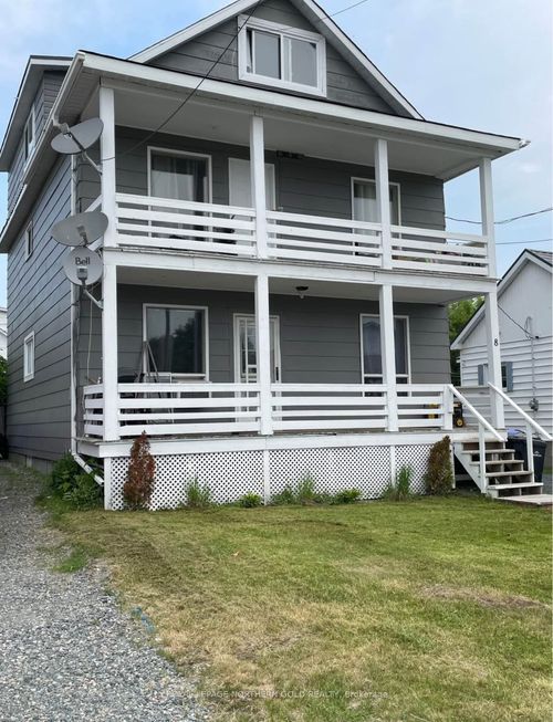 {{alt}} | Card Image