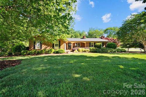 27211 Hedge Rd, Albemarle, NC, 28001-8058 | Card Image
