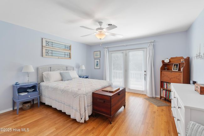 301 22 Nd Pl E, House other with 3 bedrooms, 3 bathrooms and 1 parking in Oak Island NC | Image 36