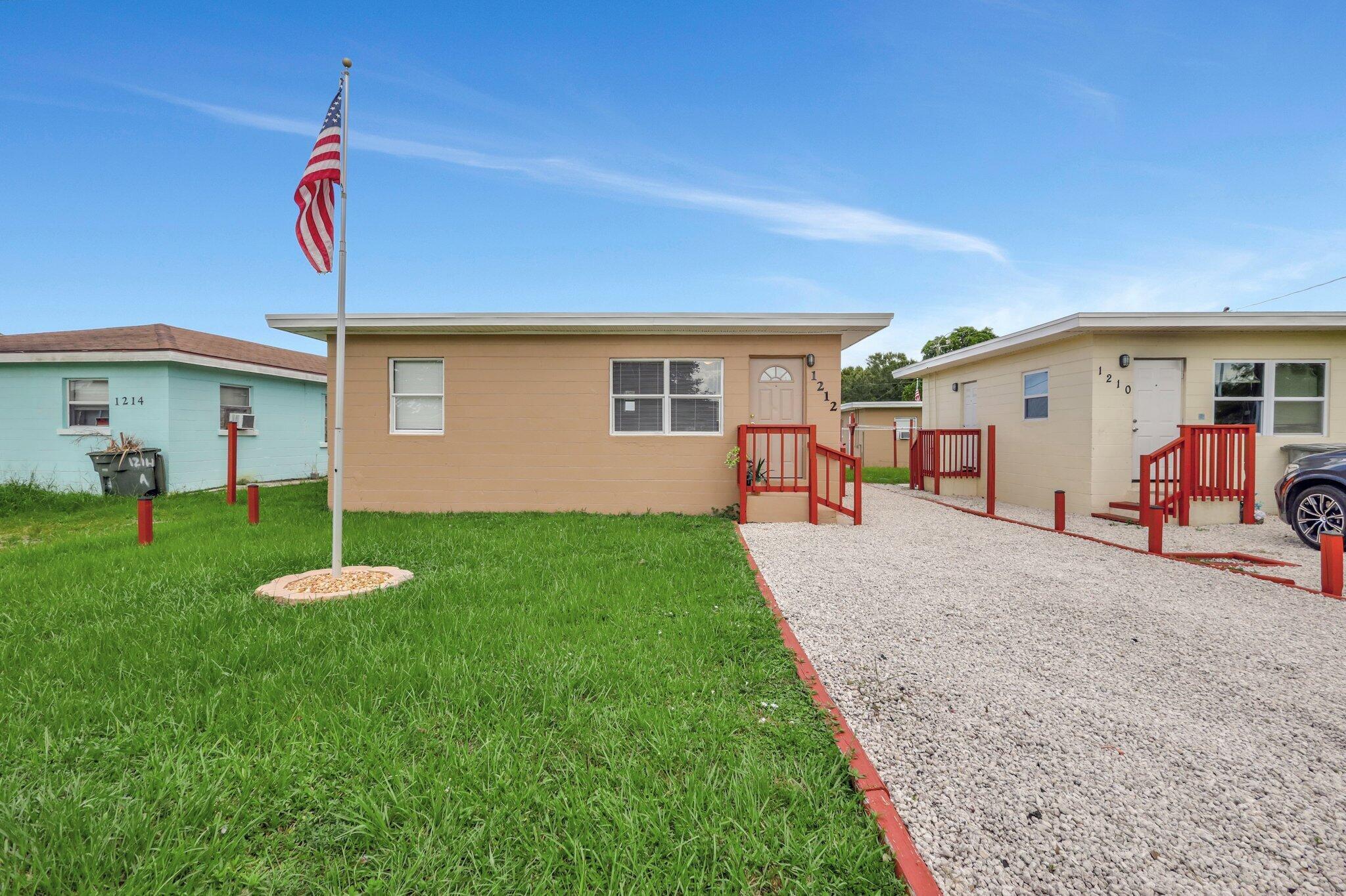 17th St, Fort Pierce, FL 34950
