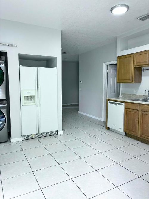 2-118 Lakeview Ave, Lantana, FL, 33462-1899 | Card Image