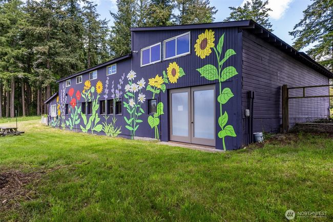 Massive Barn with offices, storage, event venue and more! | Image 22