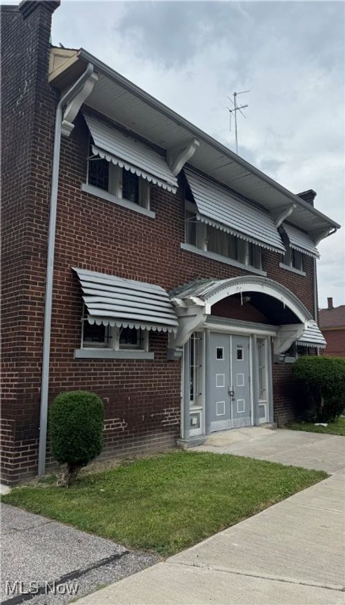 5337 Dolloff Rd, Cleveland, OH, 44127-1620 | Card Image