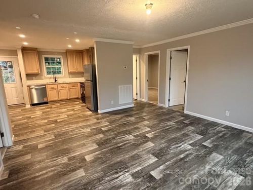 87 Gravel Hill Ct, Taylorsville, NC, 28681-2087 | Card Image