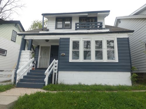 2214 W Auer Ave, Milwaukee, WI, 53206-1732 | Card Image