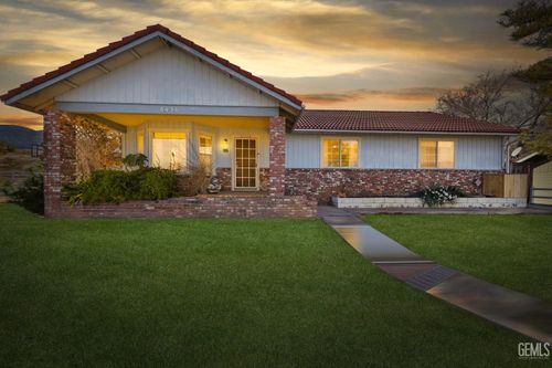 8430 Southlake Drive, Lake Isabella, CA, 93240 | Card Image