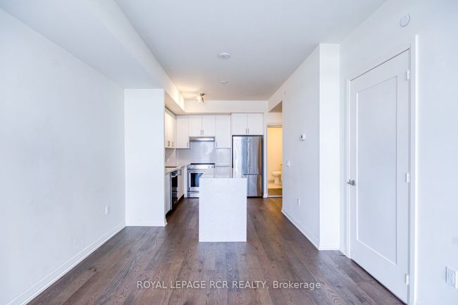 425 - 9000 Jane St, Condo with 1 bedrooms, 2 bathrooms and null parking in Concord ON | Image 10