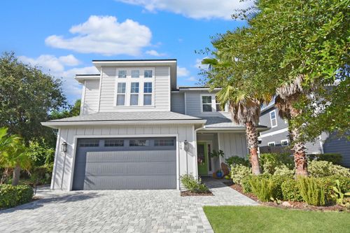 110 8th St, St Augustine, FL, 32080-6613 | Card Image
