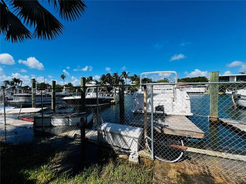 3-2045 Calais Dr, Miami Beach, FL, 33141-3566 | Card Image