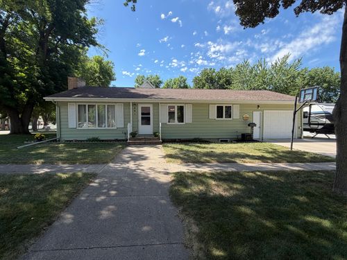 401 W Crawford St, Luverne, MN, 56156-1213 | Card Image