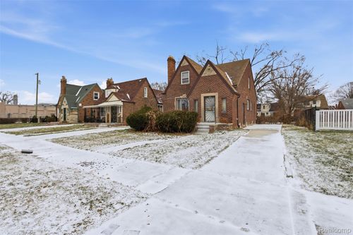 11406 Strathmoor St, Detroit, MI, 48227-2751 | Card Image
