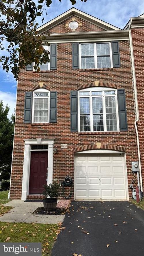 8890 Montjoy Pl, ELLICOTT CITY, MD, 21043-8002 | Card Image