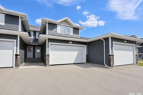 622 - 1851 Pederson Dr, Townhouse with 3 bedrooms, 4 bathrooms and 3 parking in Prince Albert SK | Card Image