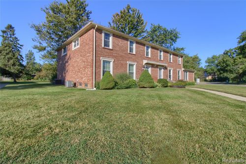 44503 Umberland Cir, Canton, MI, 48187-2513 | Card Image