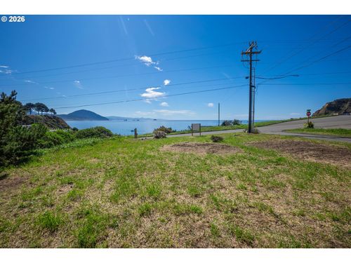 440 5th St, Port Orford, OR, 97465-8625 | Card Image