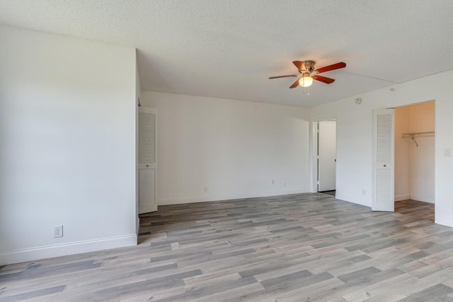 APT-604 - 2200 S Cypress Bend Dr, Condo with 1 bedrooms, 2 bathrooms and null parking in Pompano Beach FL | Image 18