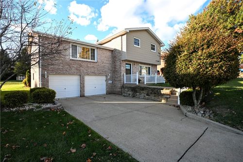 161 Mount Vernon Dr, Elizabeth Twp, PA, 15135-3043 | Card Image